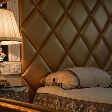 Le Petit Versailles Vernon  Luaran gambar