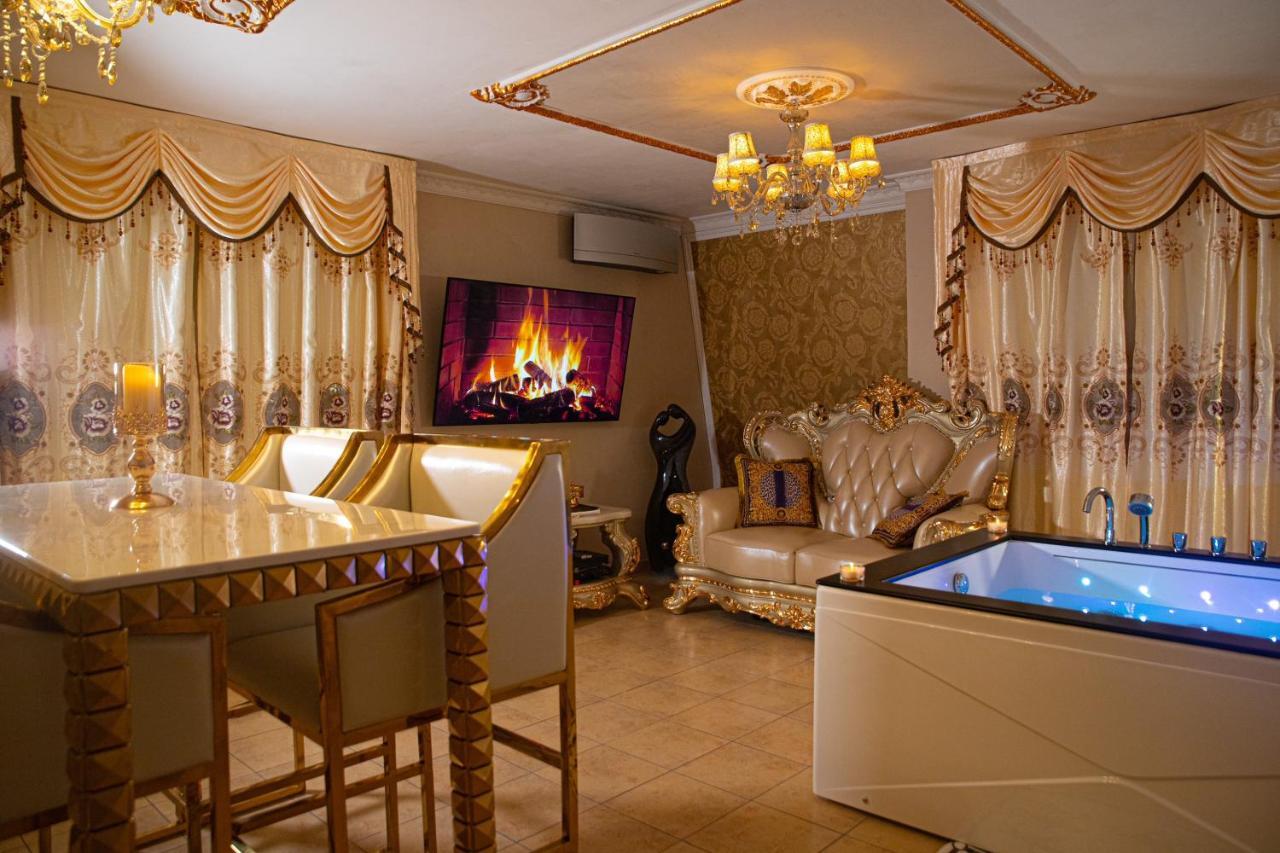 Le Petit Versailles Vernon  Luaran gambar